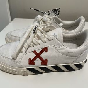 OFF WHITE Women Sneakers
